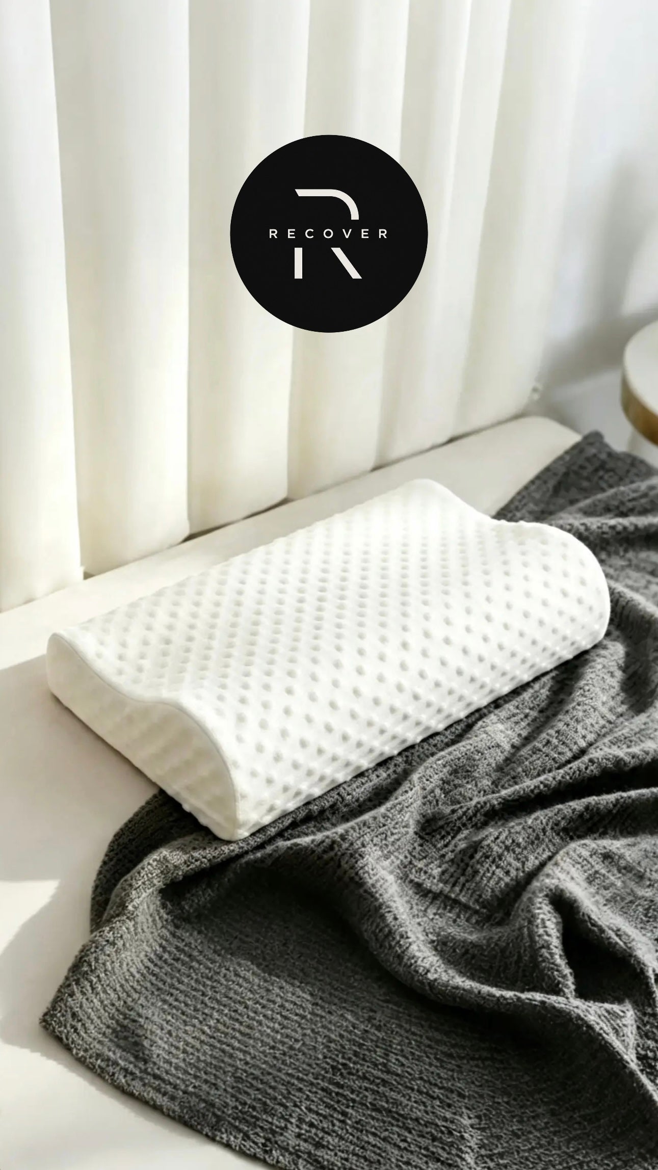 Japanese-Style Orthopedic Pillow — Bamboo Fibre Cover & Foam Support